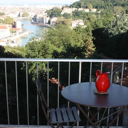 Apartment Belle Vue Sur Lyon